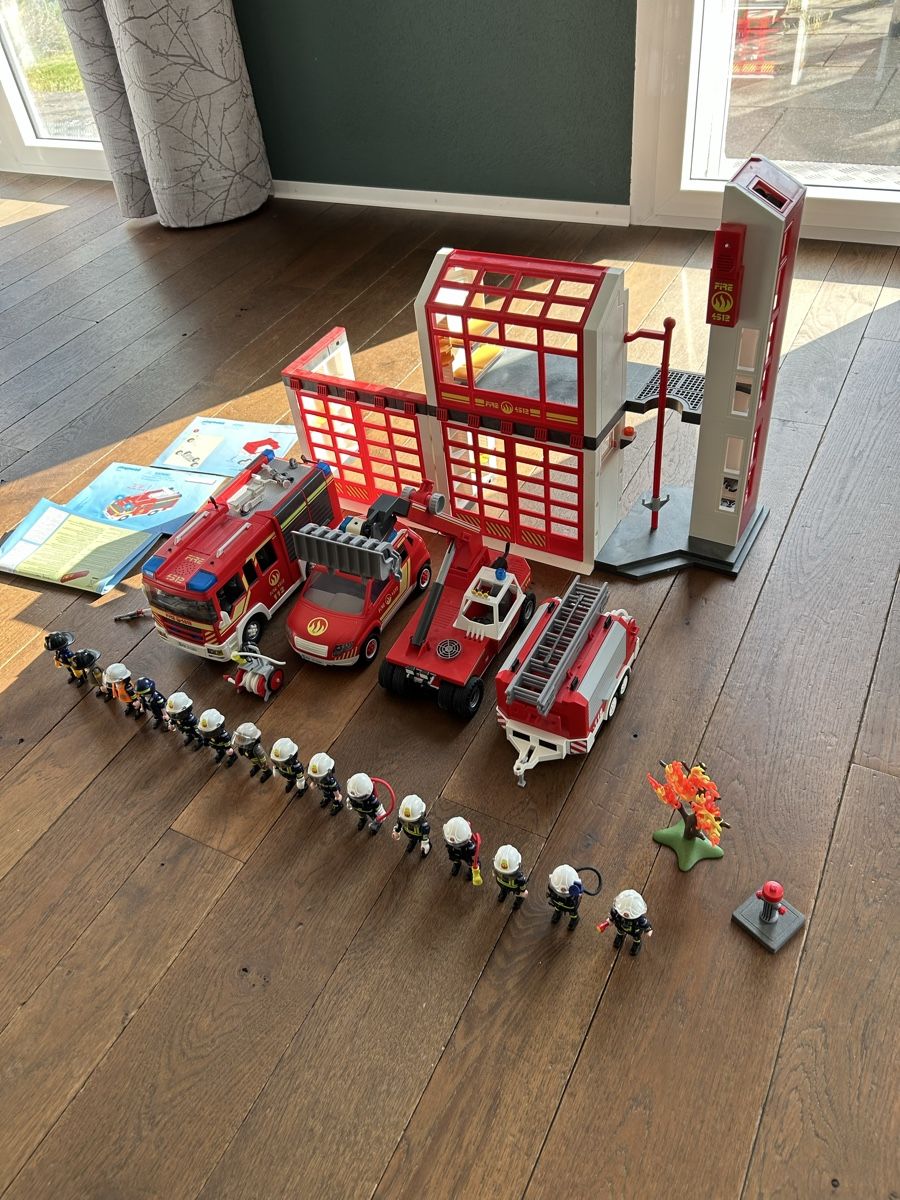 Playmobil Giocattoli: Playmobil Feuerwehr  – Usato da Schmitten FR venduto da Xeramic