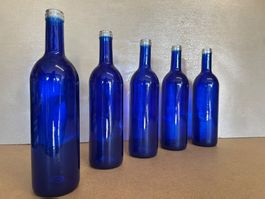 Glasflaschen blau Stück  leer ev.für Dekoration  mit Blumen