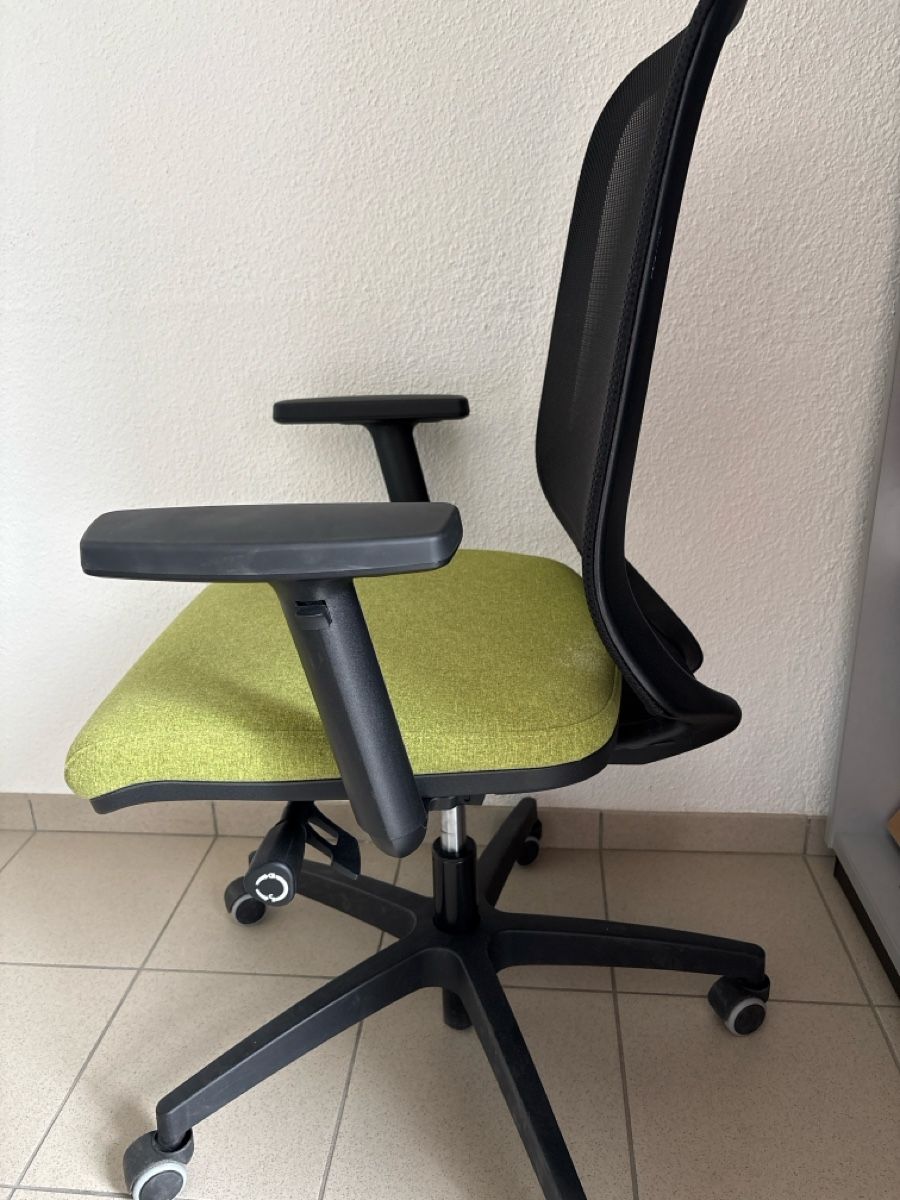 Stühle: Bürostuhl Tradingzone – Gebraucht aus Ottenbach von rah_5nql 1