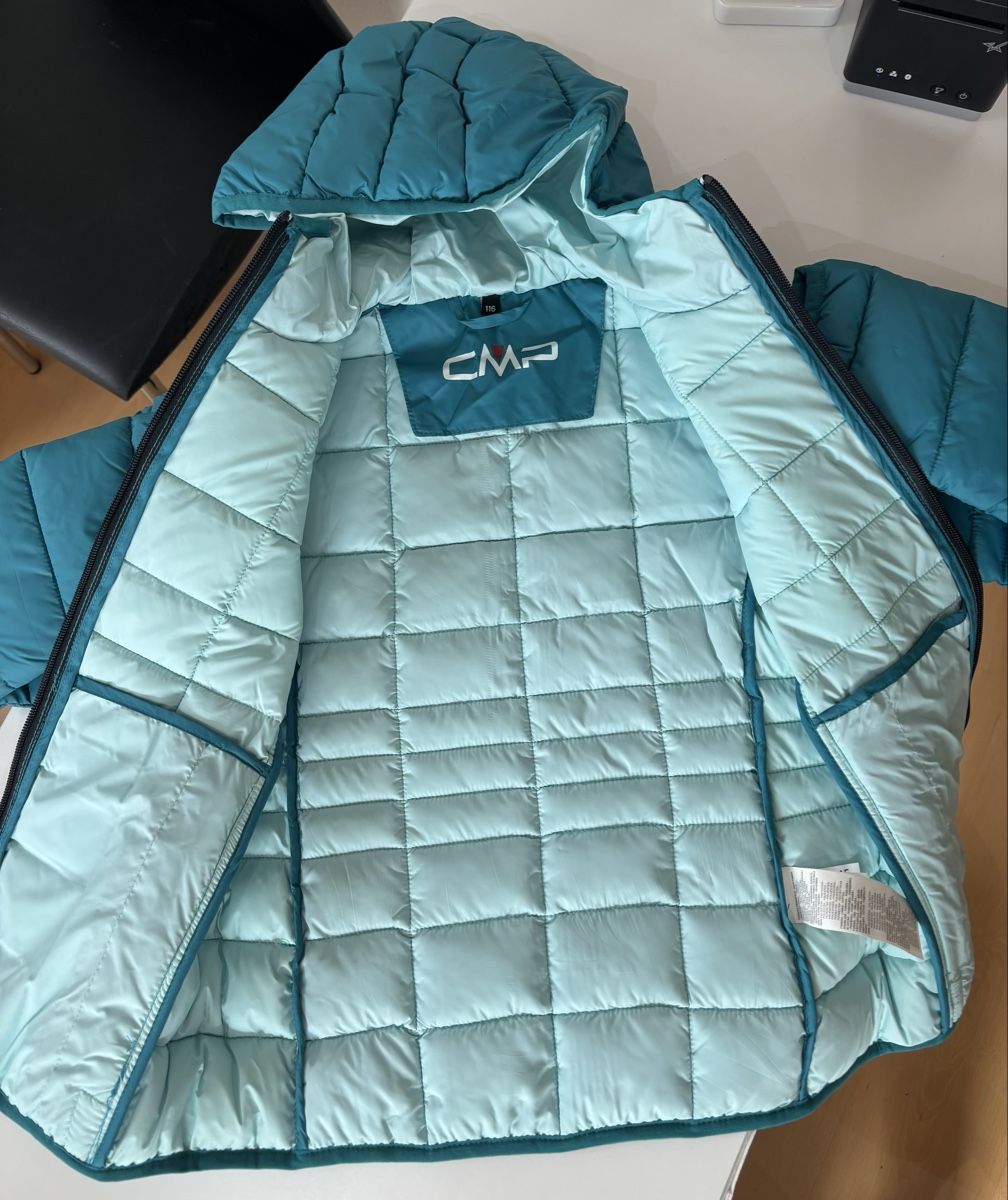 CMP Giacche & Cappotti: Gr. 116 - CMP Kunstfaserjacke, Neu – Nuovo e nell'imballaggio originale da Nürensdorf venduto da kin_2jn6 1