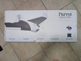 Parrot Disco FPV Drohne mit Zubehör 