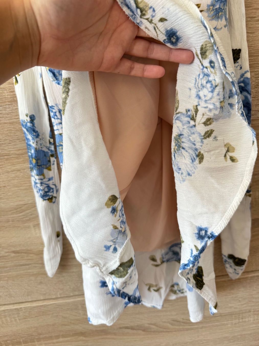 Zebra Vestiti: Robe longue blanche à fleurs bleues – Nuovo (secondo la descrizione) da Montreux venduto da Izapechee 2