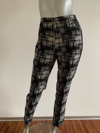 AKRIS: Elegante neue Hose, schwarz/weiss gemustert, 36