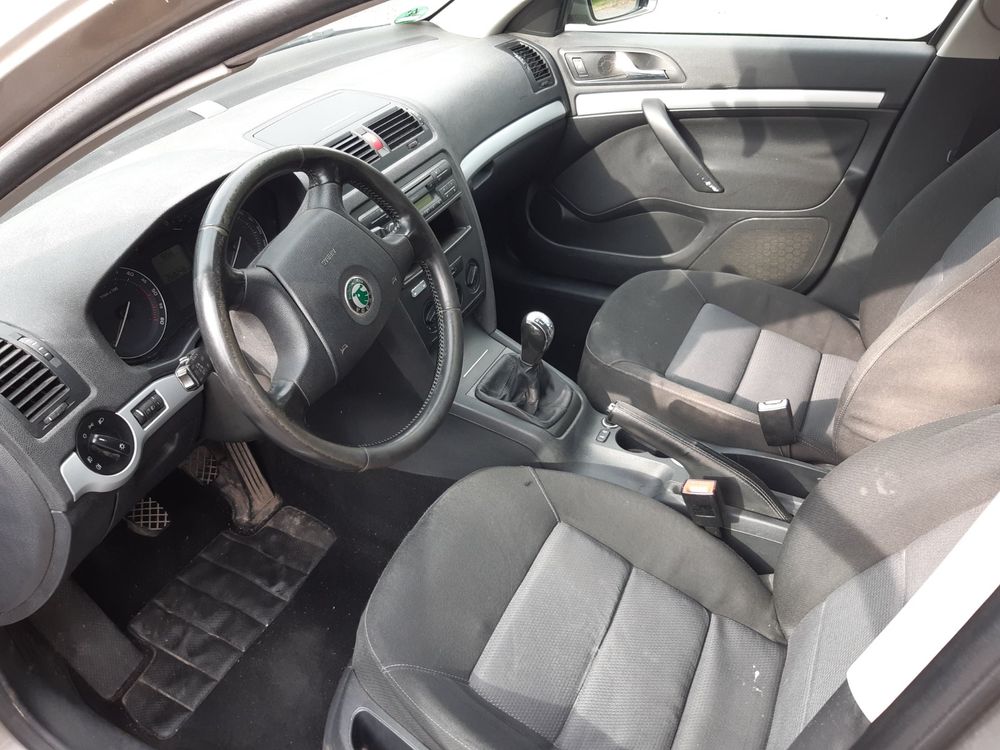 Skoda Automobili: Skoda Octavia, Combi Ambiente A5 (DPF) – Usato da Obfelden venduto da mei_9kxw 7