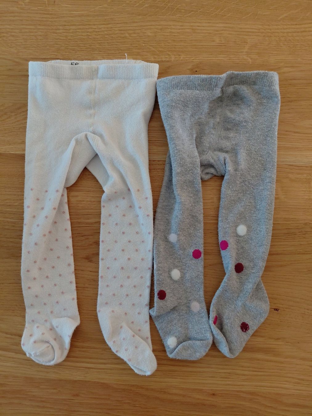 Altro abbigliamento: 2 Strumpfhosen Gr. 62-68 – Usato da Winterthur venduto da linngu