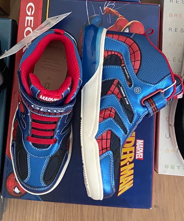Geox Scarpe per ragazzi: Neue Kinderschuhe Geox 35 – Nuovo e nell'imballaggio originale da Horgen venduto da nasten