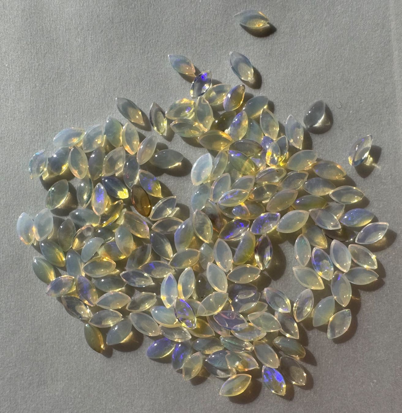 Fossilien: OPAL Cabochons aus Australien ECHT!!! top Farben/Glanz – Neu und originalverpackt aus Leuggern von gemshow 7