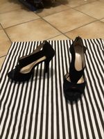 Sandales à talons hauts noires taille 37 bon état