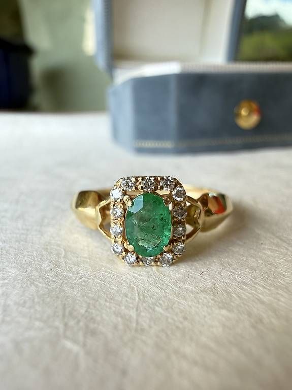 Anelli: Eleganter Smaragd Ring mit Diamanten – Usato da Thalwil venduto da han_2b8c 5