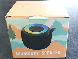 BLUETOOTH Lautsprecher mit Lichtfunktion Neu und OVP