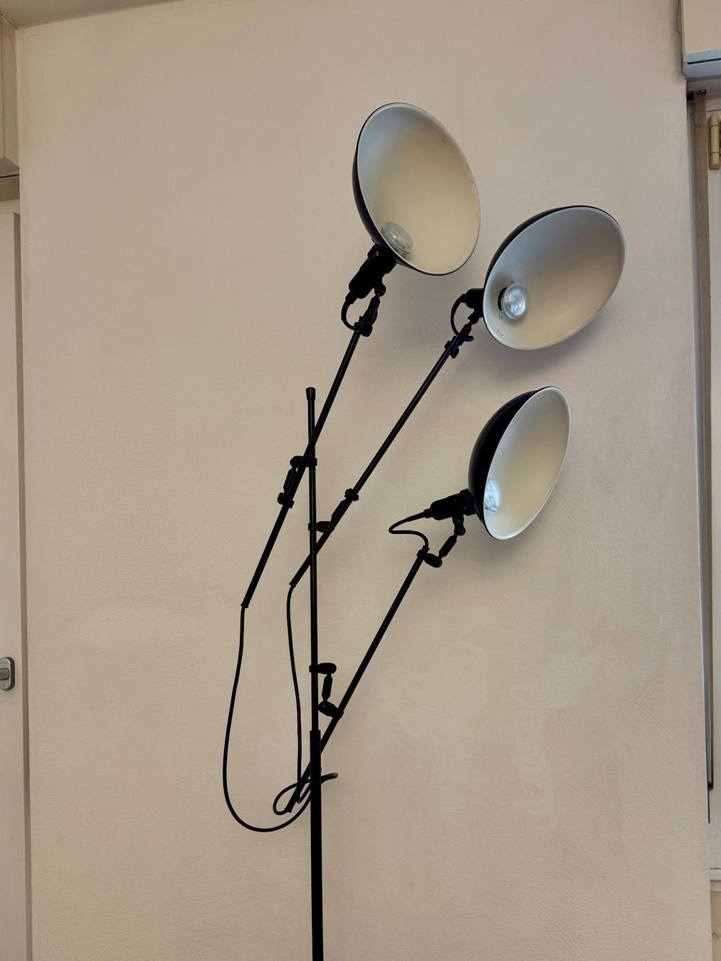 Lampade: Vintage Stehlampe – Usato da Oberengstringen venduto da Paci 2