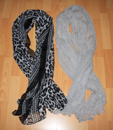 2 Schal * ab CHF 1 * wie neu