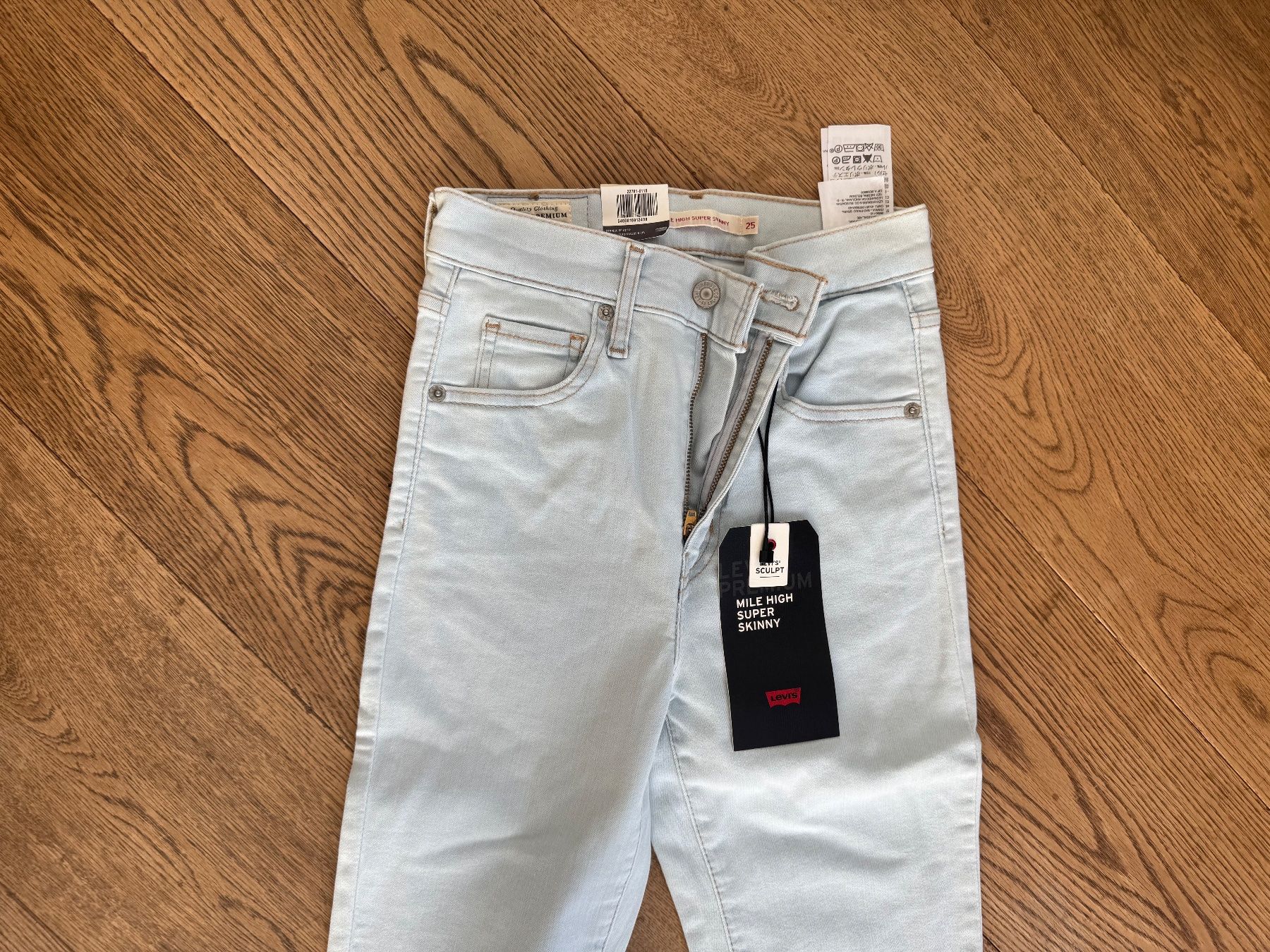 Jeans: Jeans, Levis //NEU// 25/28 – Usato da Stettfurt venduto da outlet72 2