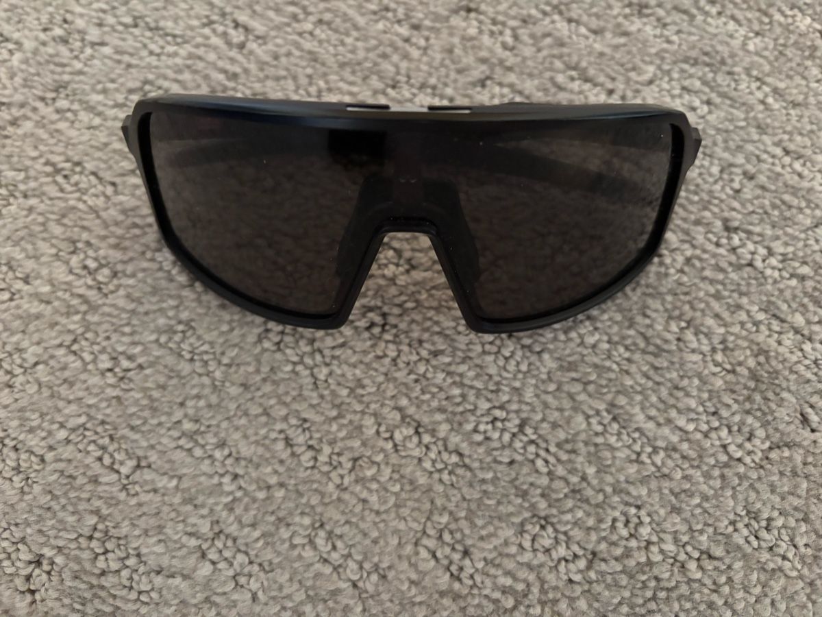 Oakley Occhiali & Lenti: lunettes de soleil oakley – Usato da Haute-Nendaz venduto da marionfournier 2