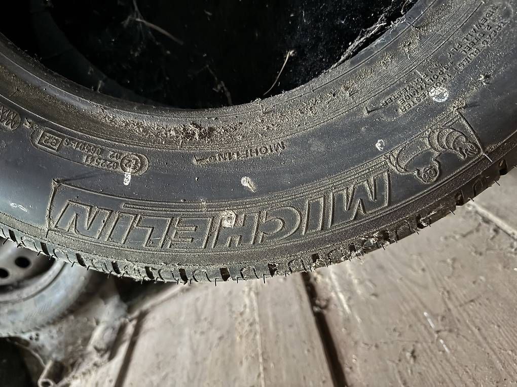 Pneumatici & Ruote complete: Pneus été Michelin 195/65/15 – Usato da Lentigny venduto da EcuProd1 3