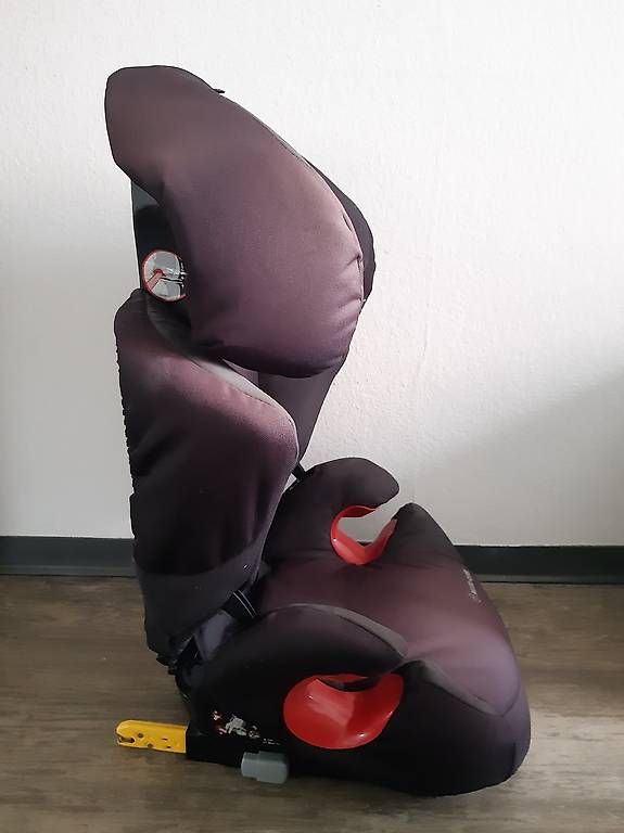 Sièges auto: Maxi Cosi Kindersitz – D'occasion à Winterthur par Je. 1