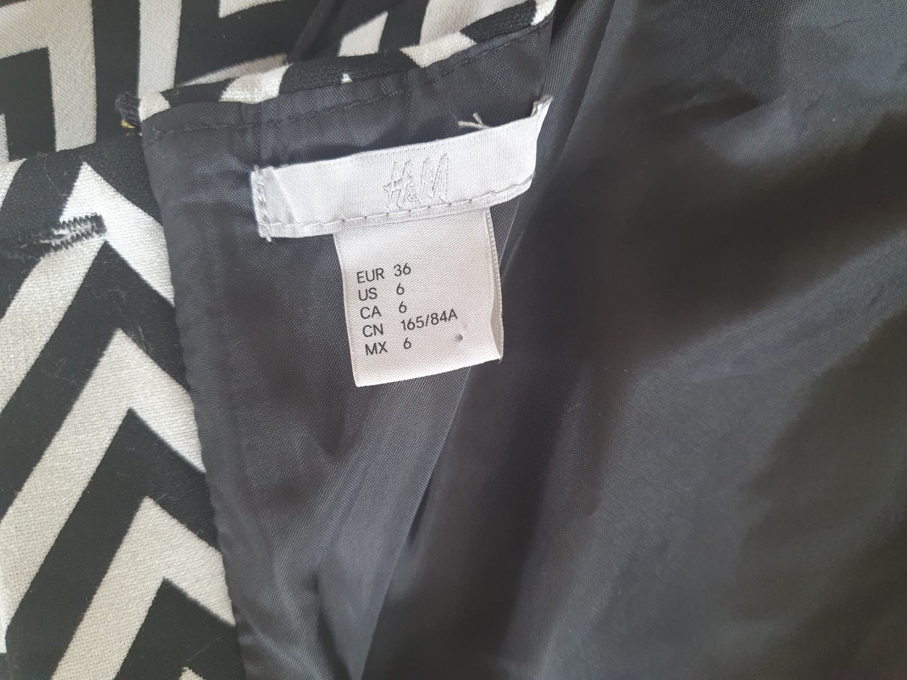 H&M Vestiti: Schwarz/weiss Kleid Gr.36 – Usato da Schaffhausen venduto da sabrina915 8