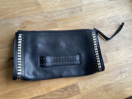 Clutch mit Nieten MANGO