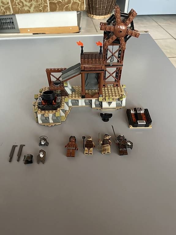 Giocattoli: LEGO Herr der Ringe 9476 Ork-Schmiede – Usato da Moosseedorf venduto da mbr_bd8h