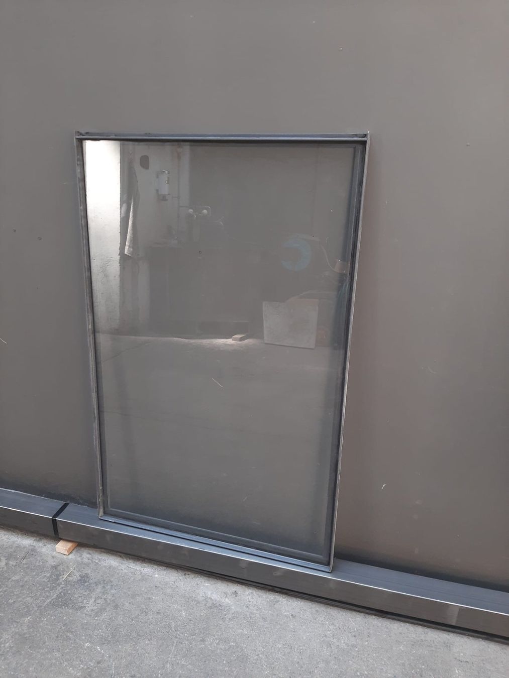 Porte: Schiebetür Glas/Metall – Usato da Liebefeld venduto da Gnews 3