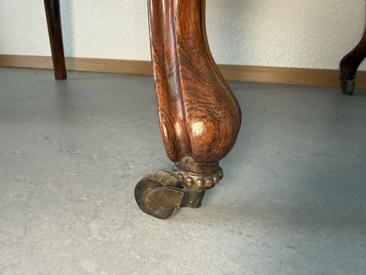 Poltrone: 2 antike Sessel mit Blumenmuster ab 1.- – Usato da Nidau venduto da Nintschgu 5