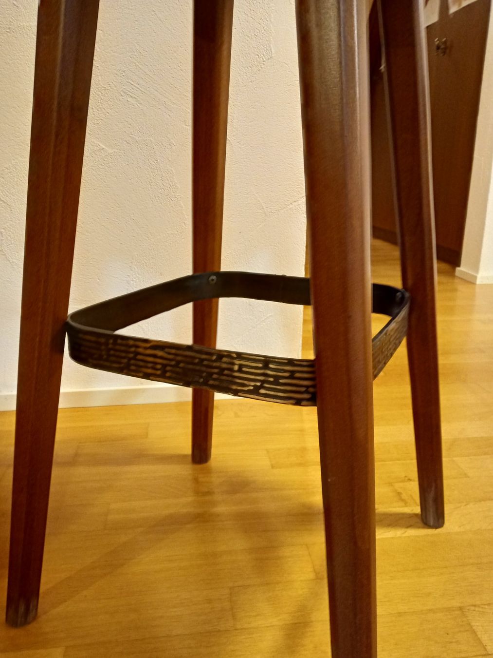 Seggioloni: 1 Barhocker aus Holz – Usato da Lupfig venduto da sustom 2