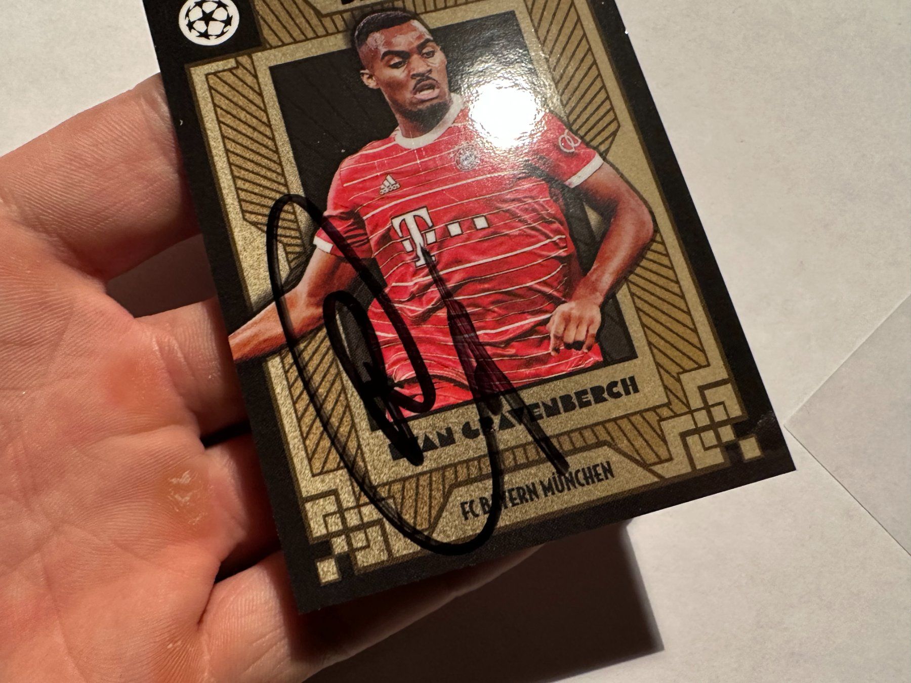 Panini Carte collezionabili: 2022 Topps Deco Ryan Gravenberch on card Auto – Usato da Hagendorn venduto da Pokecollectorch 6