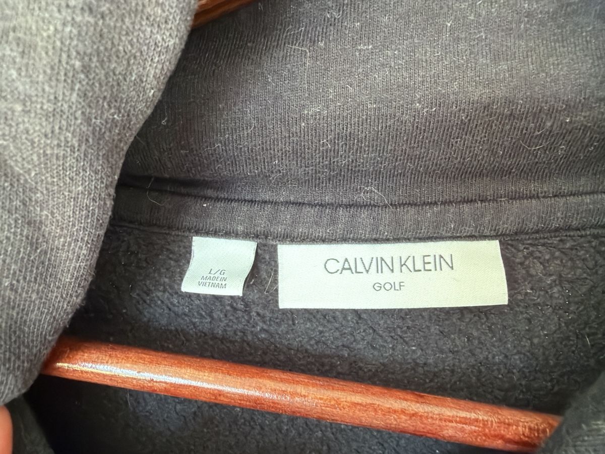Calvin Klein Maglioni & Felpe: Calvin Klein Golf Kapuzenpullover schwarz Grösse L – Usato da Wetzikon ZH venduto da philippe_22 2