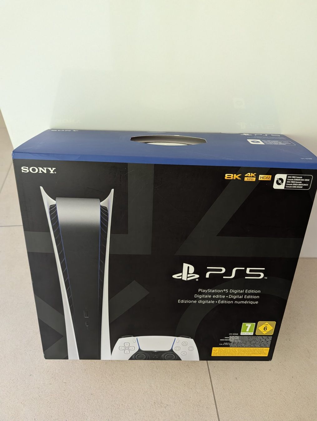 Sony Konsolen: Neuwertige Playstation 5 Digital "Launch Edition" CFI-1016B – Gebraucht aus Meggen von banduga 1
