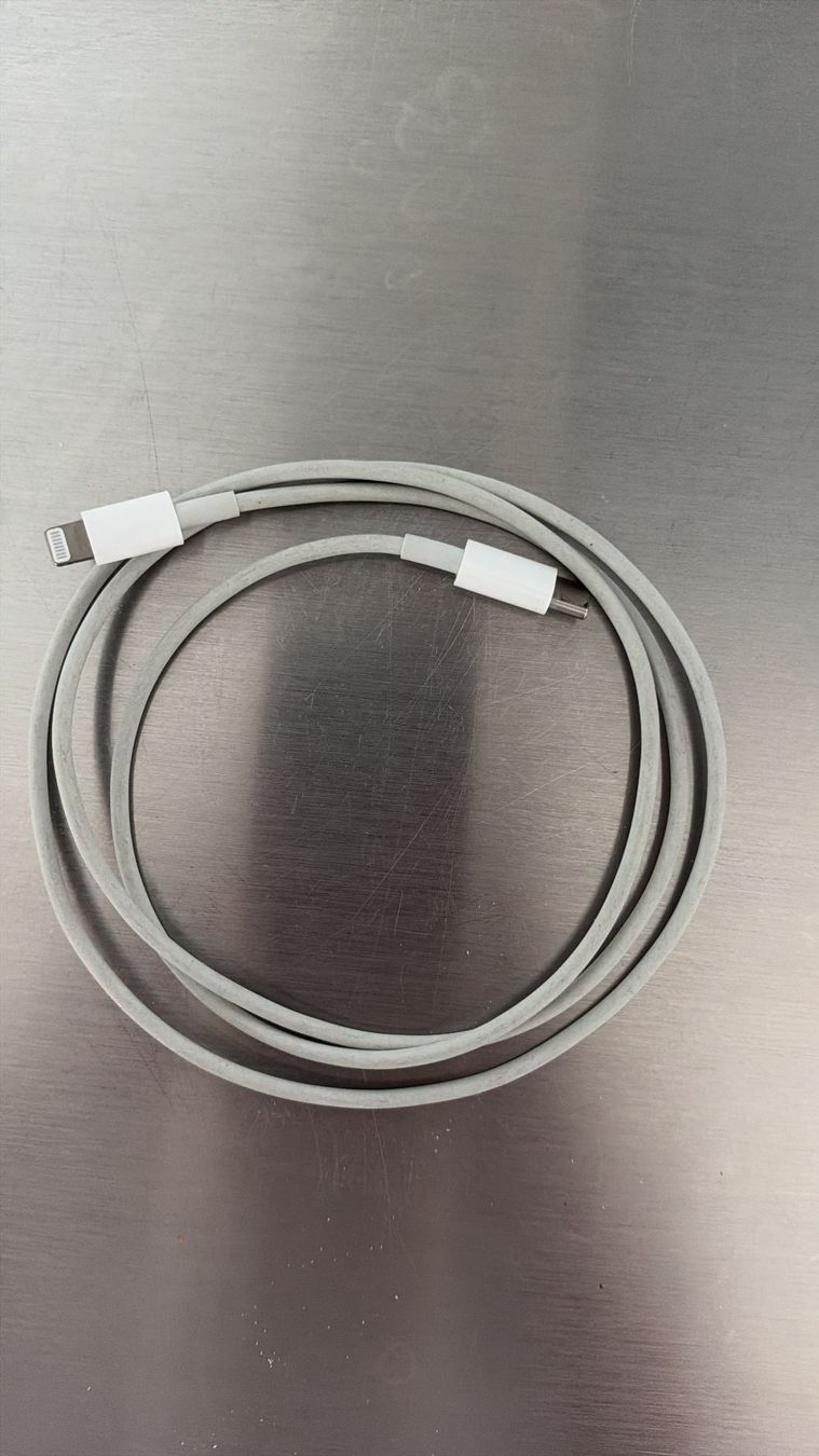 Apple Telefoni cellulari / Smartphones: iPhone 13 Pro 128GB - Kameraschaden – Usato da Baar venduto da MoonLanding 3