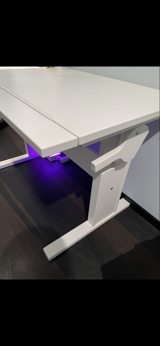 Bureaux: Lifetime white adjustable writing desk – D'occasion à Rüschlikon par ant_5v7g 1
