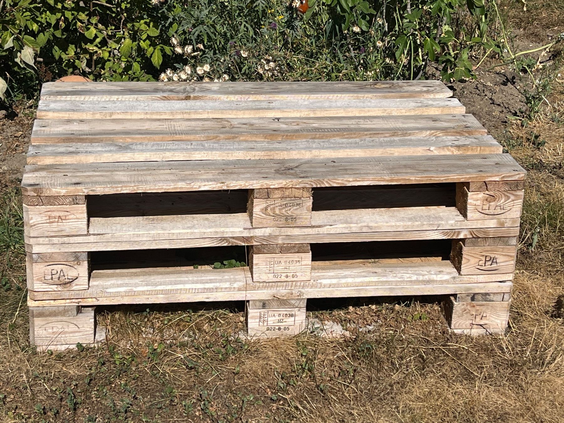 Palettes: Holzpaletten – D'occasion à Vinelz par Lewis001