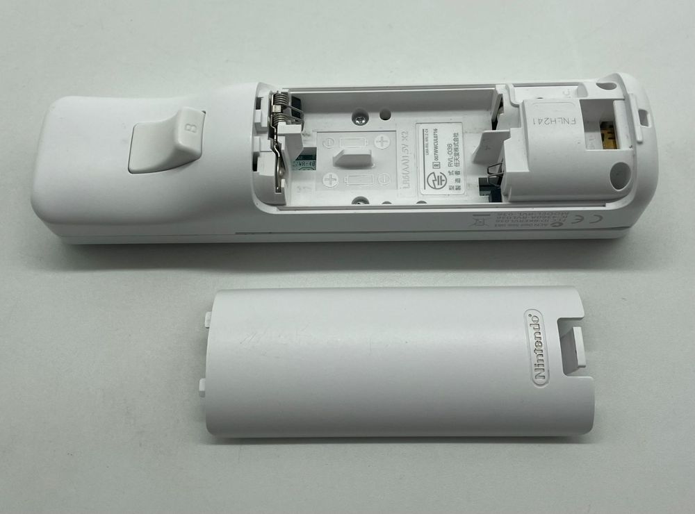 Nintendo Wii Motion Plus Controller - weiss | Kaufen auf Ricardo