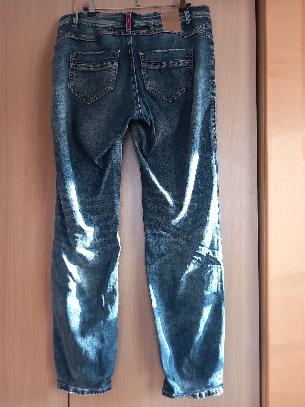 Pantaloni: Jean / Pantalon destroy MULTIBLU W36 L30 – Usato da Faoug venduto da per_kp6r 1