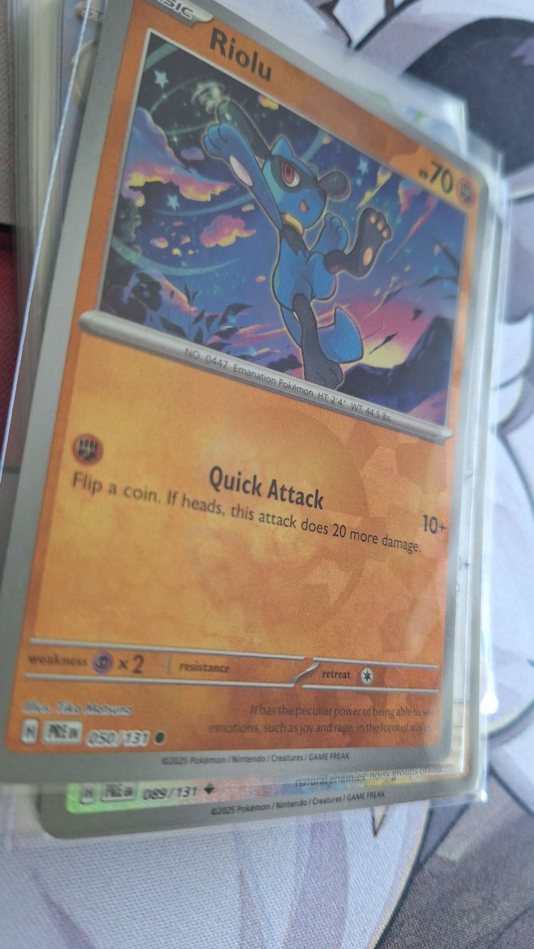Pokémon Carte collezionabili: Riolu Pokeball Holo - Prismatic Evolution – Usato da Altstätten SG venduto da GGsGameshop 1