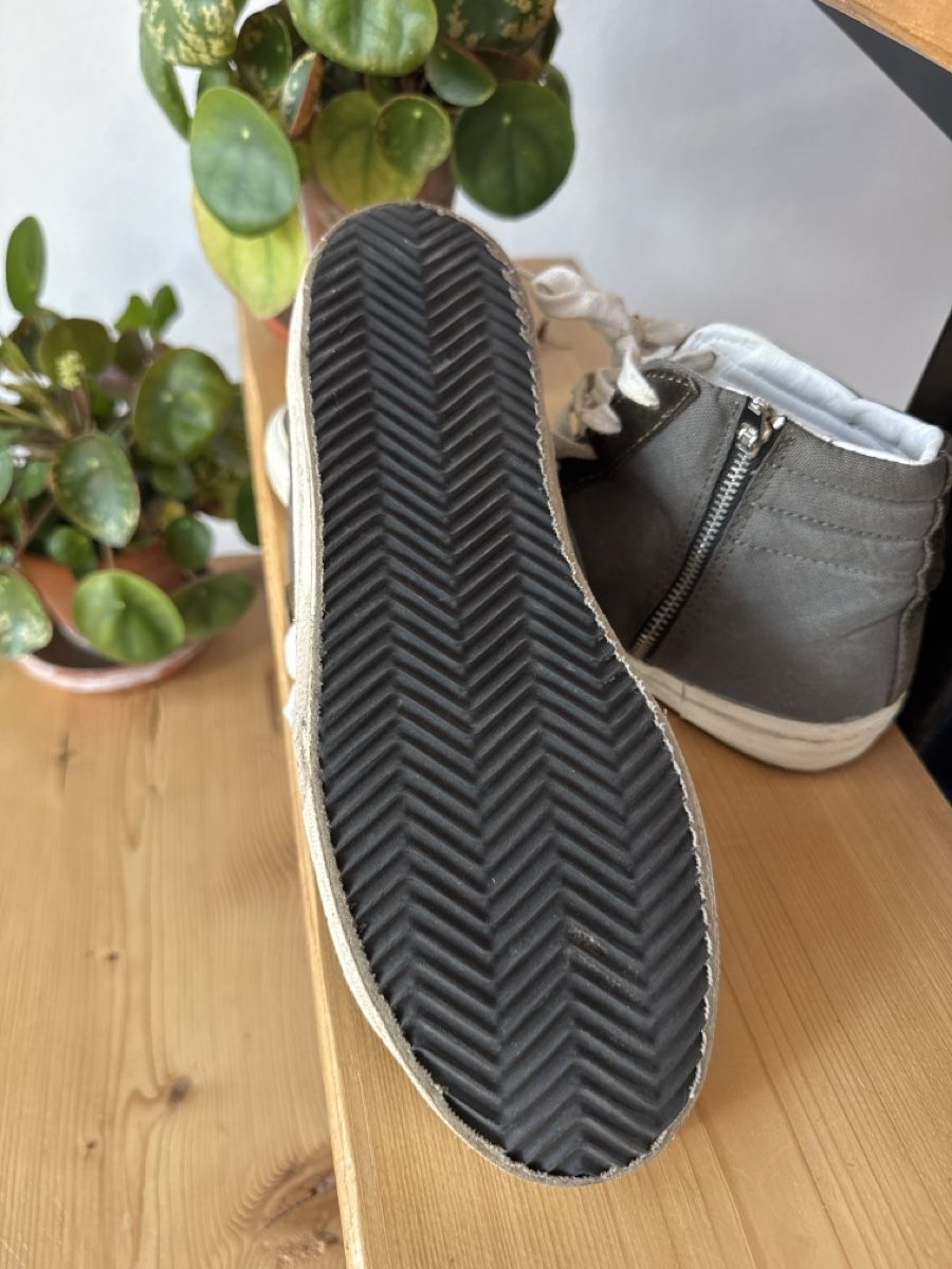 Scarpe da uomo: Baskets Golden Goose slide – Usato da Buttes venduto da Dayos 2