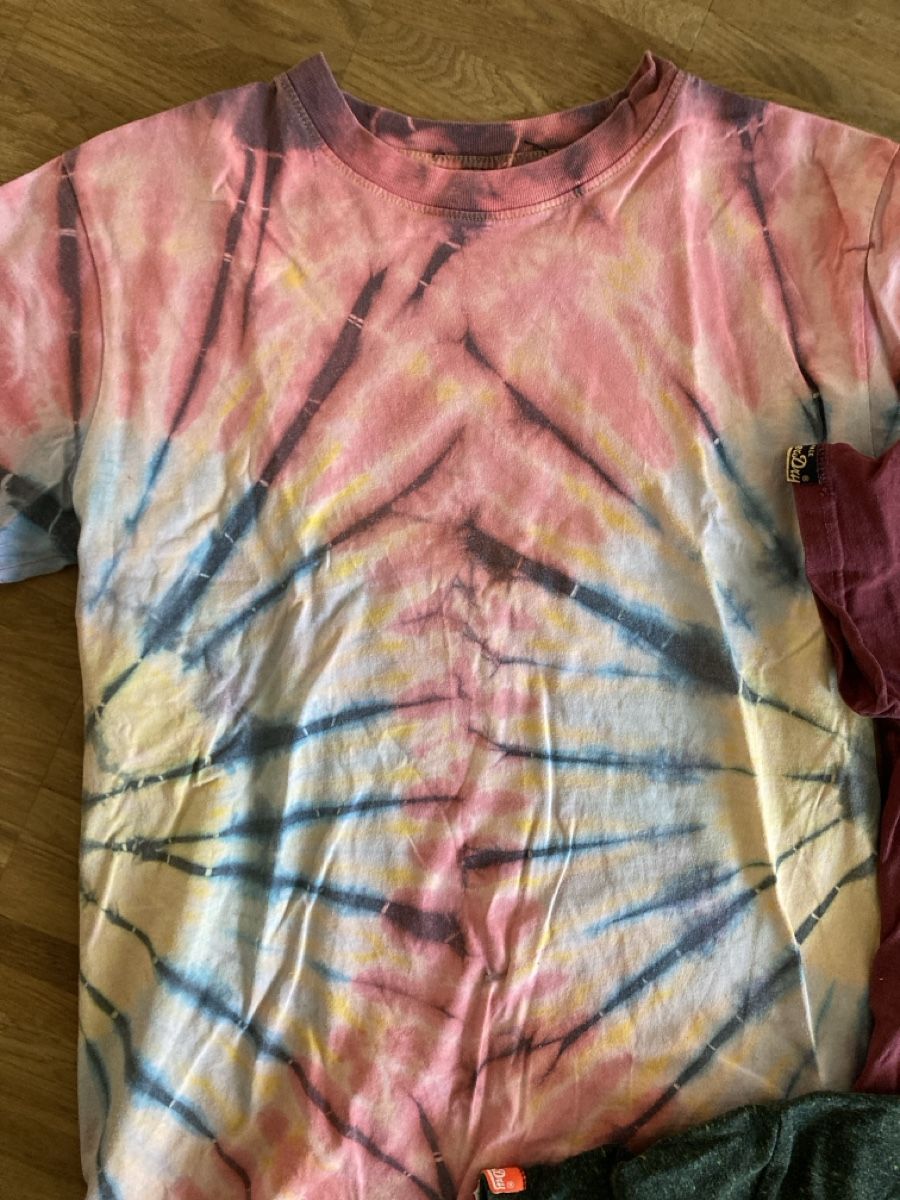Superdry Lotti di vestiti: 4x T-shirts Superdry u.a. Gr M – Usato da Männedorf venduto da Larimar4 1