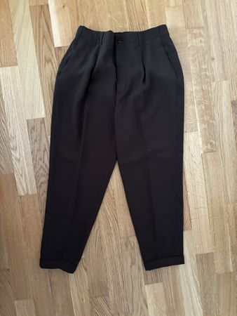 Schicke Zara Bundfaltenhose, schwarz, Gr. M — Top Zustand!