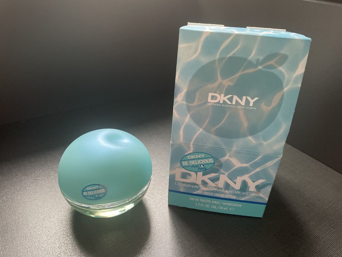 DKNY Profumi & Eau de Toilette: DKNY Be Delicious Pool Party Sommerduft – Usato da Männedorf venduto da Pnibo