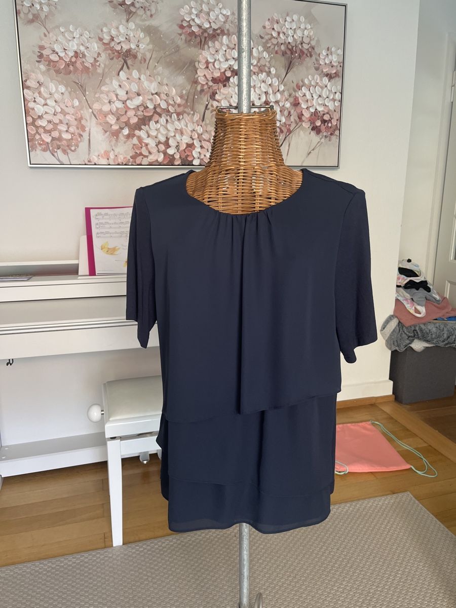 T-Shirts: Frank Walder Shirt, Grösse ca. 40/42 – Gebraucht aus Solothurn von Bobesch08