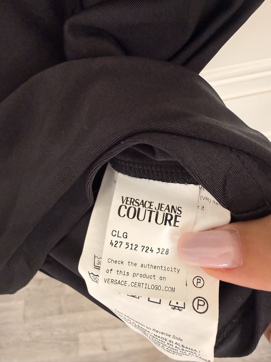 Versace T-shirt: Versace Jeans Couture T-Shirt – Usato da Genève venduto da lea_lg9v 2