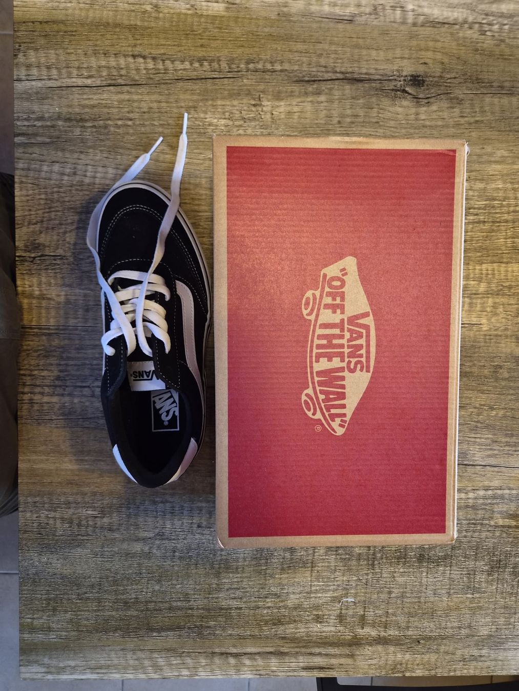 Vans Herrenschuhe: Vans NEUVE T39 – Neu und originalverpackt aus Thierrens von sha_v89f 1