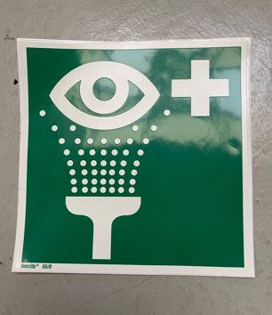 Sticker: Aufkleber: Augenduschen – Nuovo (secondo la descrizione) da Alpnach-Dorf venduto da Hess-Automobile