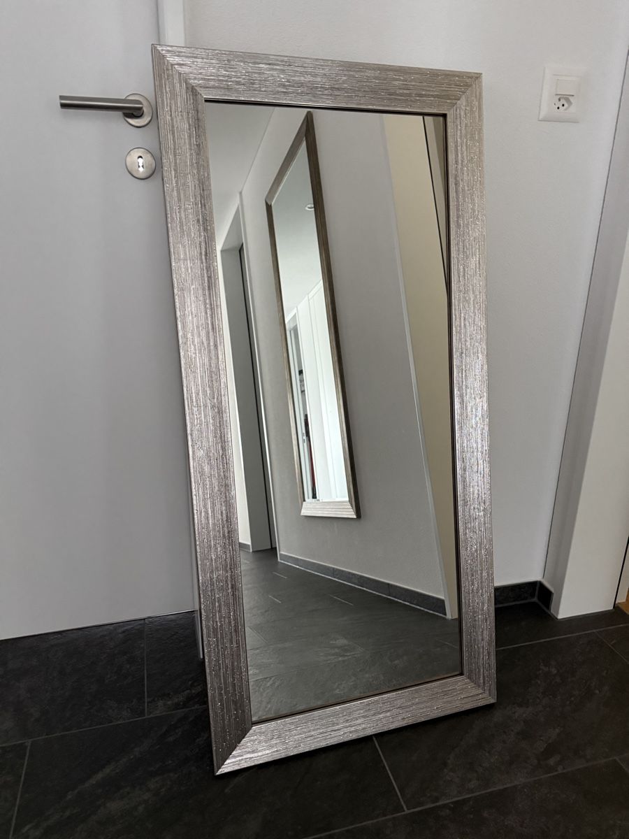 Specchi: Moderner Wandspiegel 55x115cm – Nuovo (secondo la descrizione) da Oftringen venduto da Bullit3