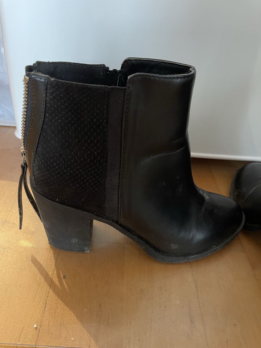 Damenschuhe: Stiefeletten – Gebraucht aus Pfäffikon ZH von JanineZ98 2