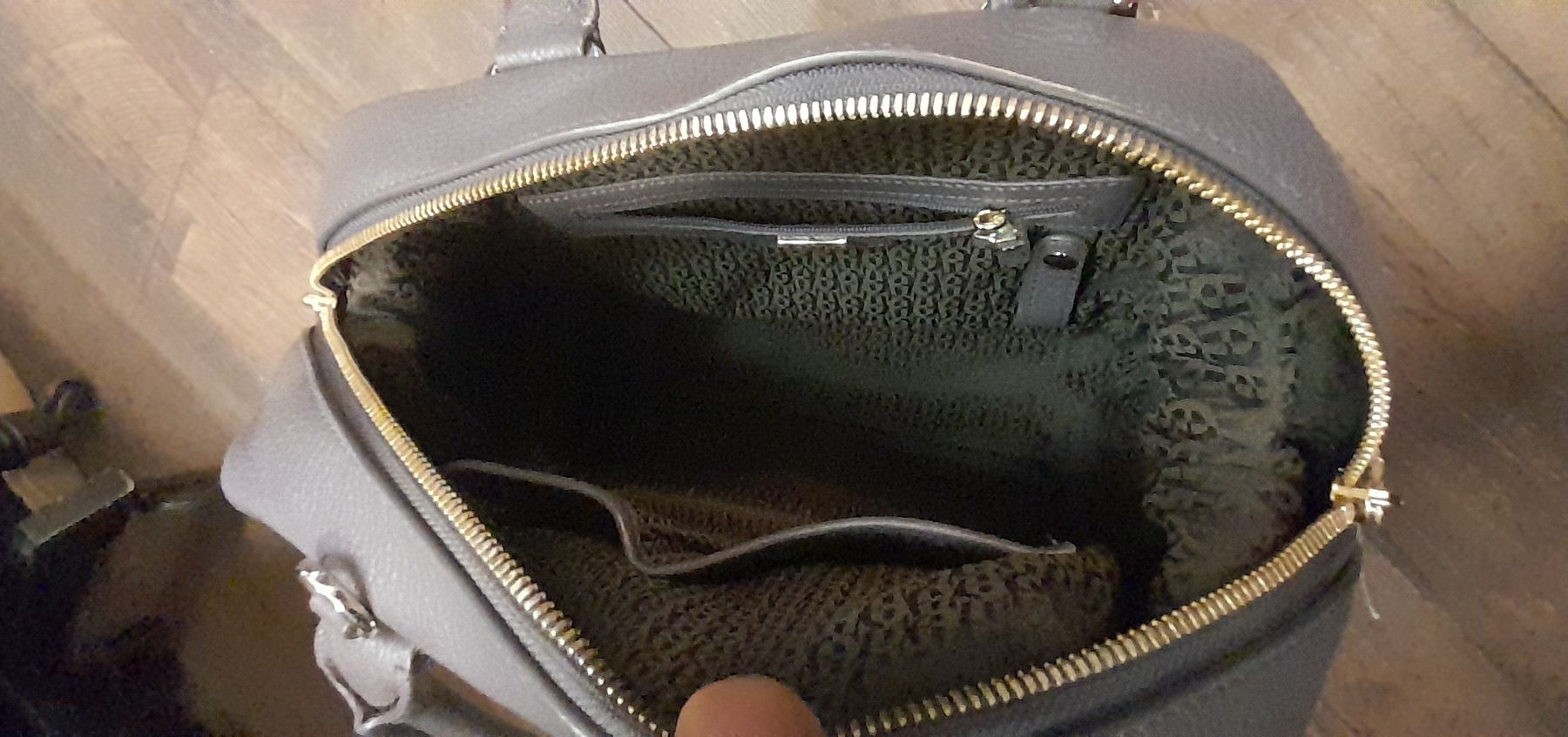 Aigner Borse da donna: AIGNER HANDTASCHE GRAU LEDER NEUW – Nuovo (secondo la descrizione) da Büron venduto da Coerner 6