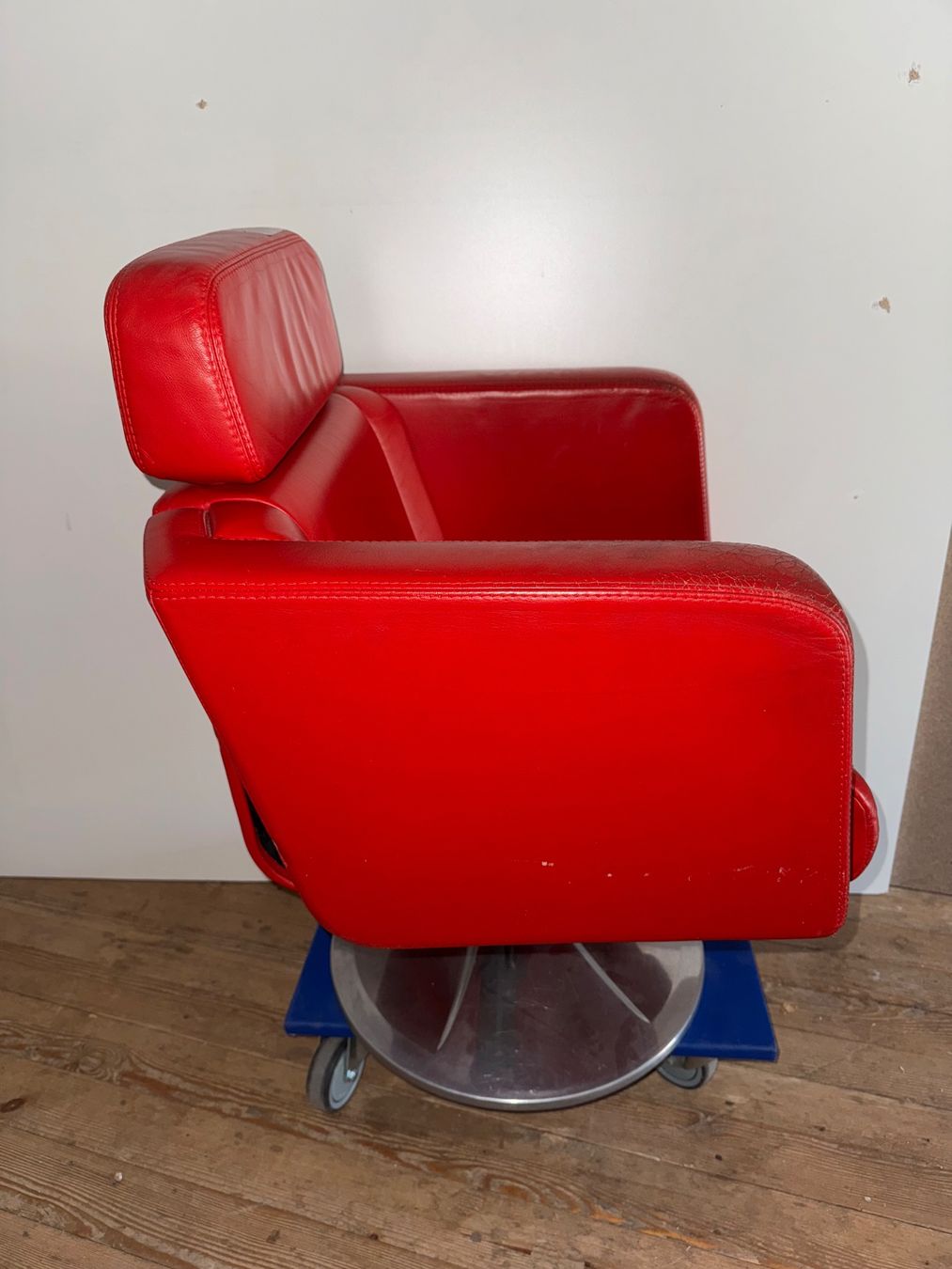 Giroflex Stühle: Stoll Giroflex 21 - 6091 Designed by Paolo Fancelli - Nr.5 – Defekt aus Aesch ZH von superpotato 4