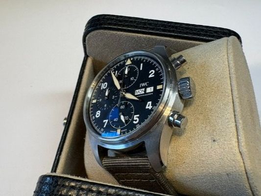 IWC Montres: IWC Spitfire Full Set Fliegeruhr – D'occasion à Eichberg par Daniel9453 2
