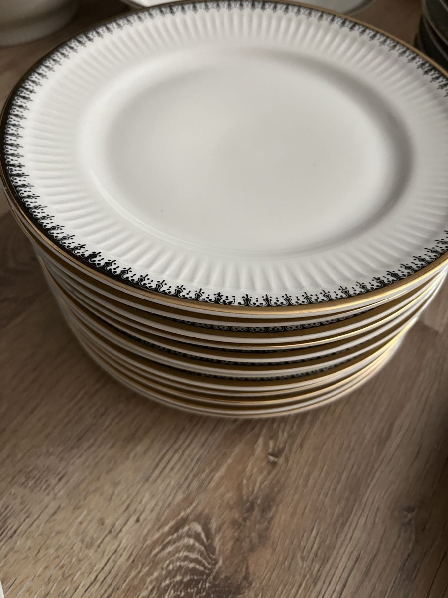 Set di piatti: Geschirrset Jarolina – Usato da Egerkingen venduto da Furrer2 2