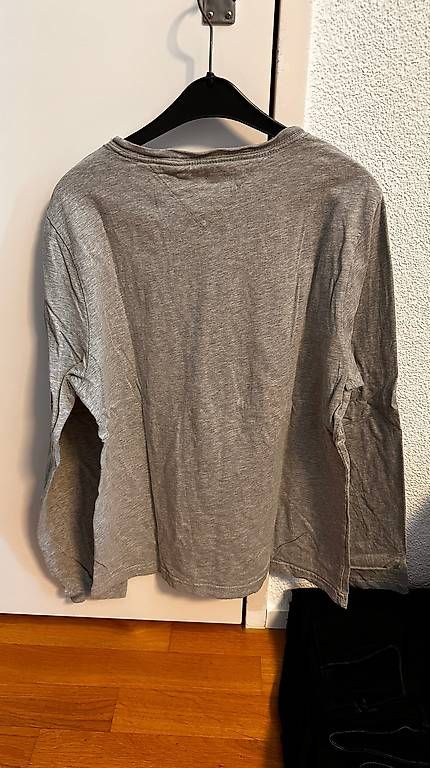 Maglioni & Felpe: Tommy Hilfiger Sweatshirt S  – Usato da Romanshorn venduto da cedoo8590 2